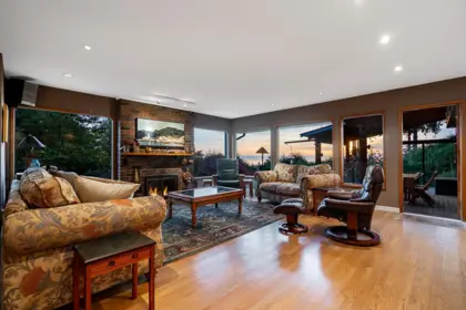 2215 Chairlift Road, West Vancouver, BC, West vancouver — Single Family Residence for sale
