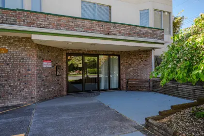 100 45604 Brett Avenue, Chilliwack, BC, Chilliwack — Apartment/Condo for sale