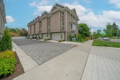 6 5780 174 Street, Surrey, BC, Surrey — Townhouse for sale