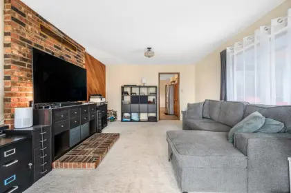 17217 Hillview Place, Surrey, BC, Surrey — Single Family Residence for sale