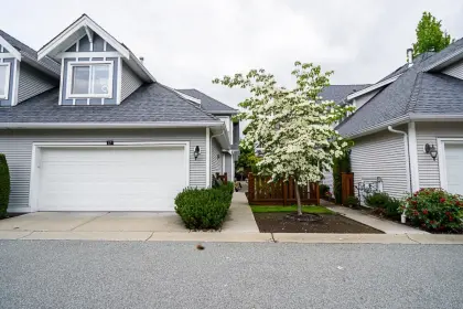 11 19977 71 Avenue, Langley, BC, Langley — Townhouse for sale