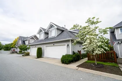 11 19977 71 Avenue, Langley, BC, Langley — Townhouse for sale