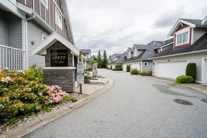 11 19977 71 Avenue, Langley, BC, Langley — Townhouse for sale