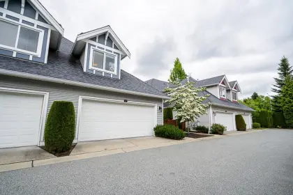 11 19977 71 Avenue, Langley, BC, Langley — Townhouse for sale