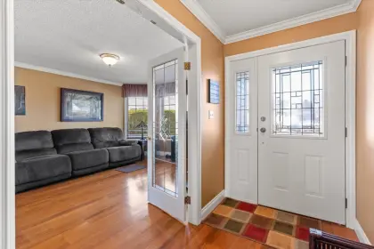 6988 Coach Lamp Drive, Chilliwack, BC, Chilliwack — Single Family Residence for sale