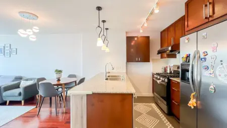 2201 7088 Salisbury Avenue, Burnaby, BC, Burnaby — Apartment/Condo for sale