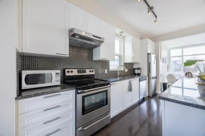 Kitchen Island Photo of 79 16222 23a Avenue, Surrey, BC