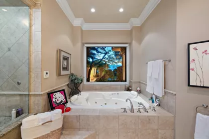 Entry Foyer Photo of 13375 Crescent Road, Surrey, BC