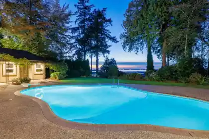 Hot Tub / Spa Photo of 13375 Crescent Road, Surrey, BC