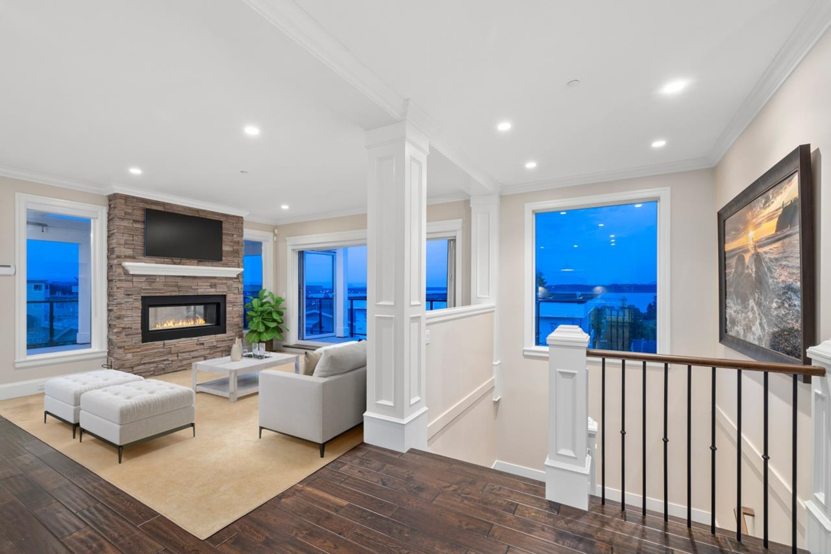 Family Room Photo of 1030 Lee Street, White Rock, BC