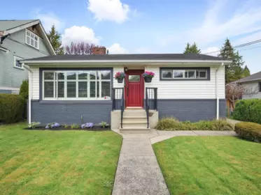 217 Sandringham Avenue, New Westminster, BC, New westminster — Single Family Residence for sale
