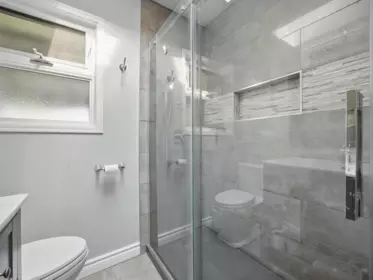 217 Sandringham Avenue, New Westminster, BC, New westminster — Single Family Residence for sale