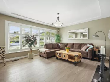 217 Sandringham Avenue, New Westminster, BC, New westminster — Single Family Residence for sale