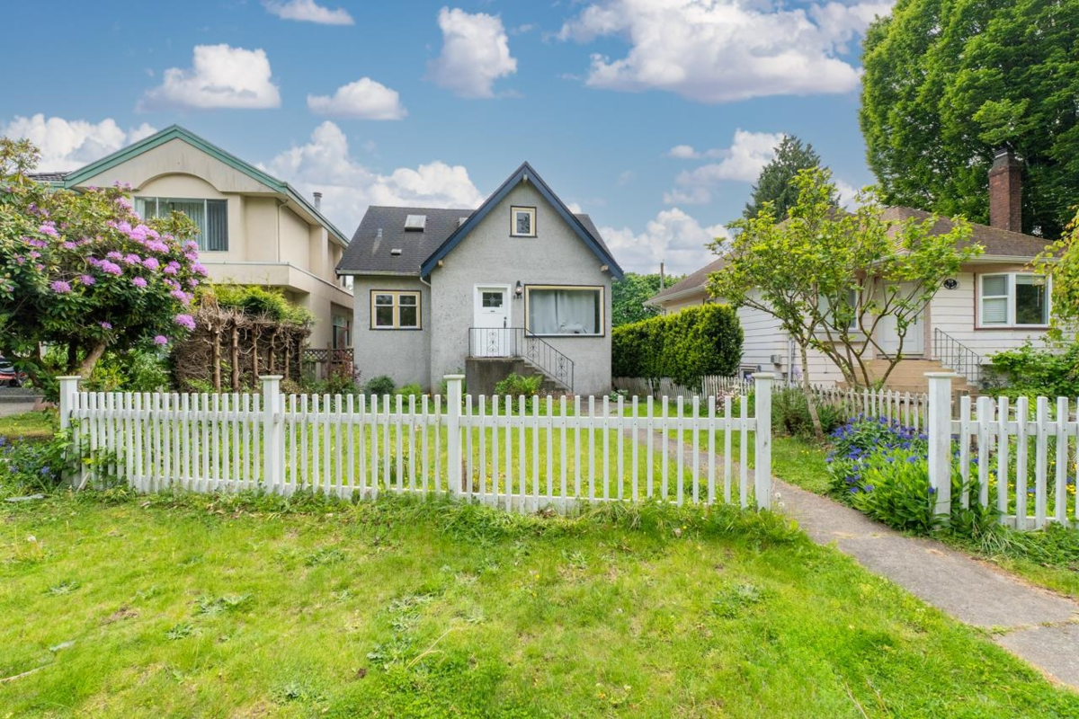 Exterior Rear Photo of 922 Park Drive, Vancouver, BC