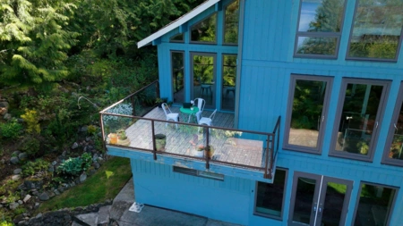 445 Mountain Drive, Lions Bay, BC, Lions Bay — Single Family Residence for sale