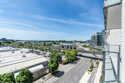 701 8611 Hazelbridge Way, Richmond, BC, Richmond — Apartment/Condo for sale