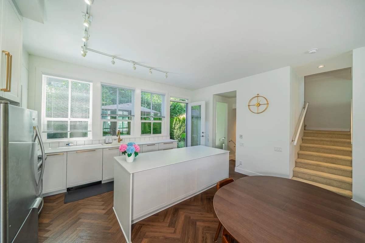 Living Room Photo of 64 15828 27th Avenue, Surrey, BC