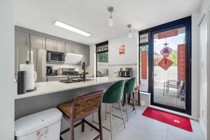 Kitchen Photo of 6 7911 ACKROYD ROAD, Richmond BC V6X 4L6