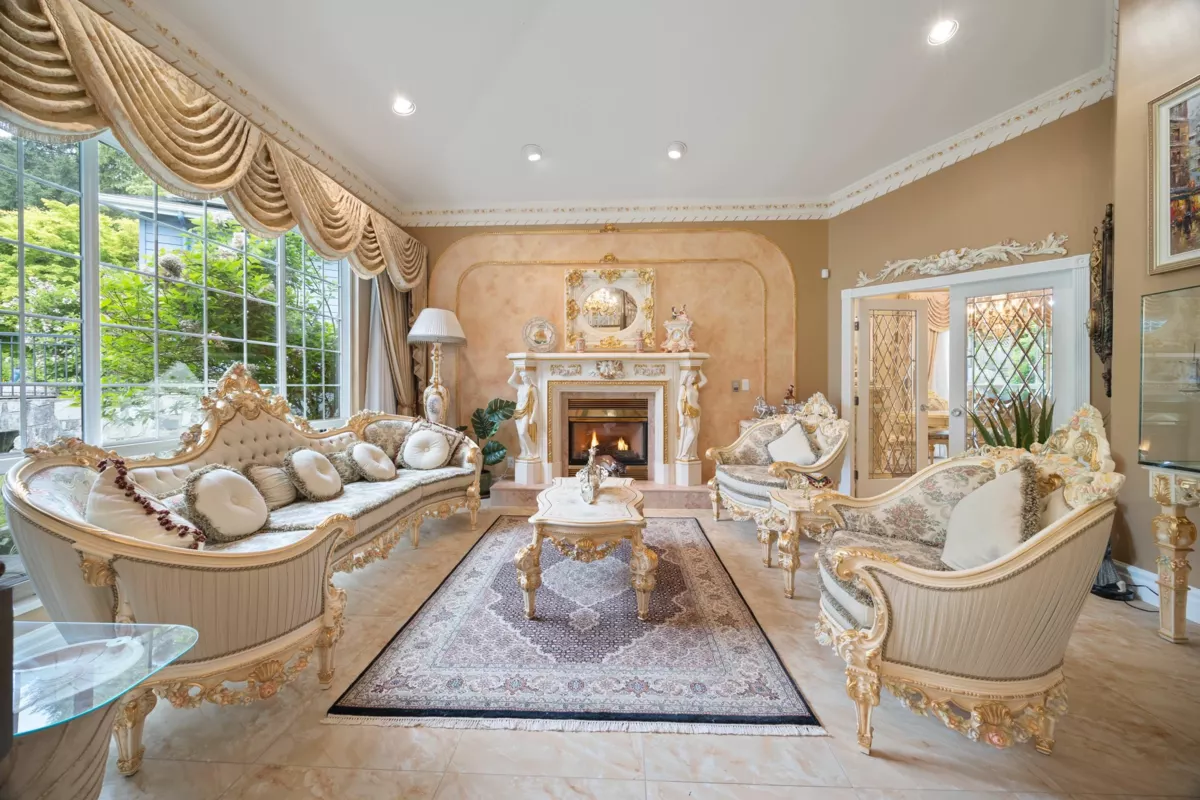 Dining Area Photo of 1766 Emerson Court, North Vancouver, BC