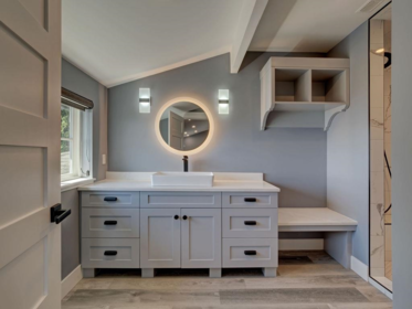 Mudroom Photo of 3177 Beach Avenue, Roberts Creek, BC