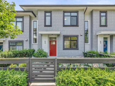 54 15255 Sitka Drive, Surrey, BC, Surrey — Townhouse for sale