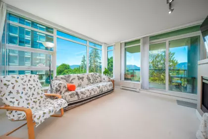 701 9222 University Crescent, Burnaby, BC, Burnaby — Apartment/Condo for sale
