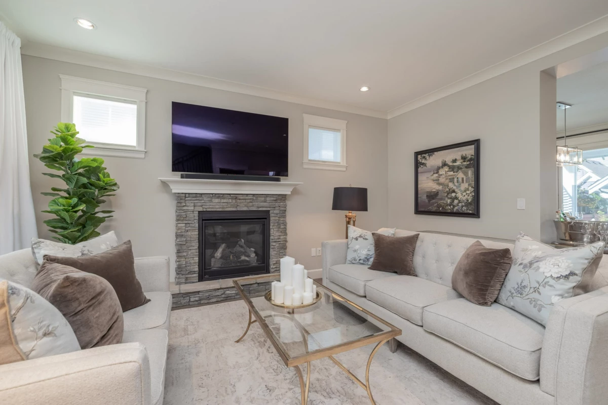 Living Room Photo of 44675 Anglers Boulevard, Chilliwack, BC