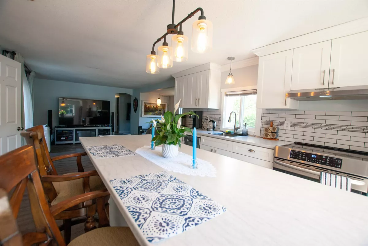 Living Room Photo of 53 46484 Chilliwack Lake Road, Chilliwack, BC