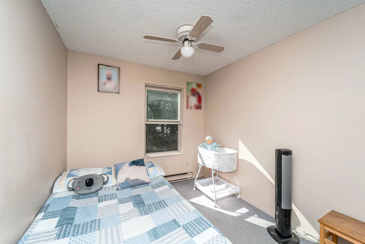 Entry Foyer Photo of 31 3075 Trethewey Street, Abbotsford, BC