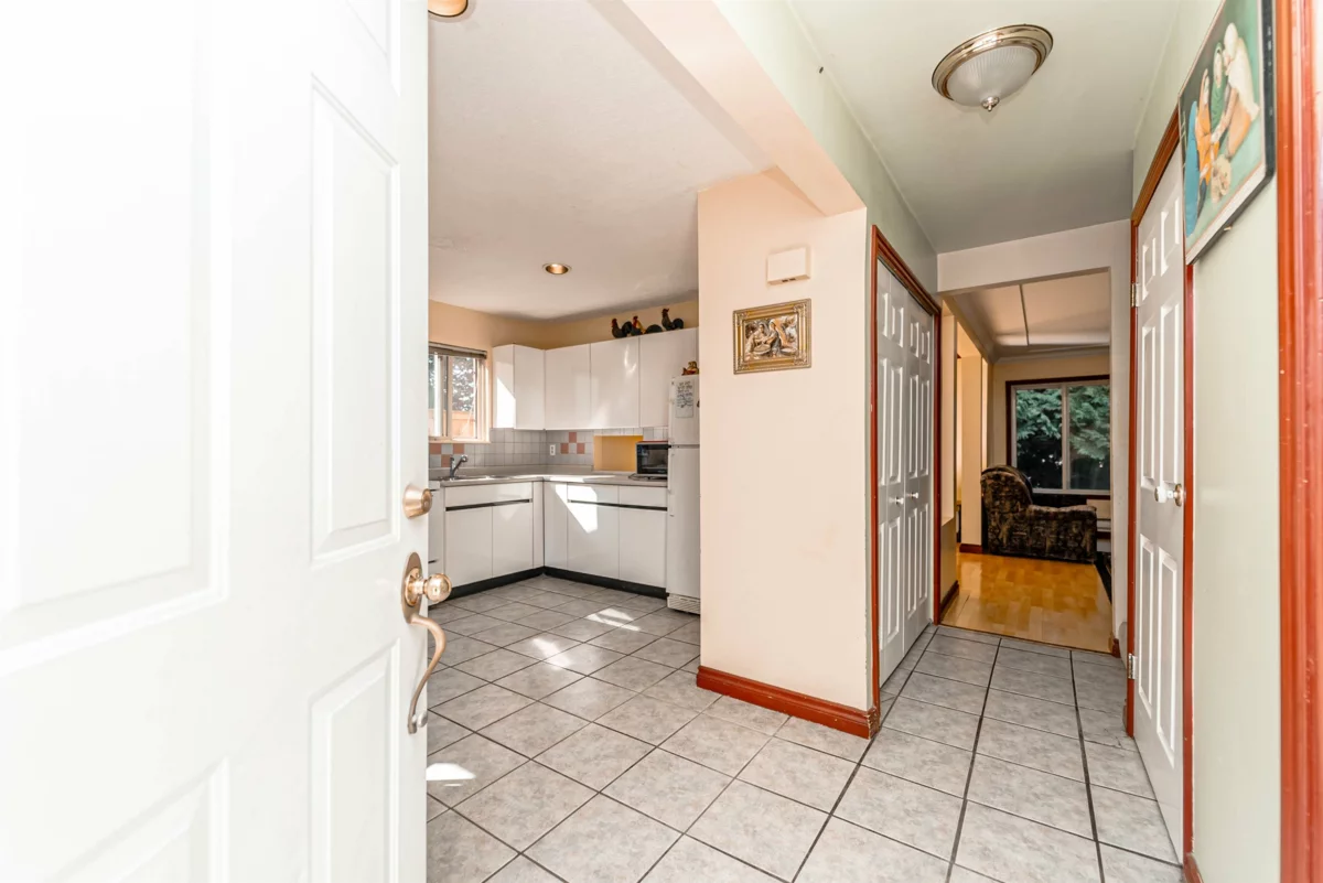 Family Room Photo of 31 3075 Trethewey Street, Abbotsford, BC