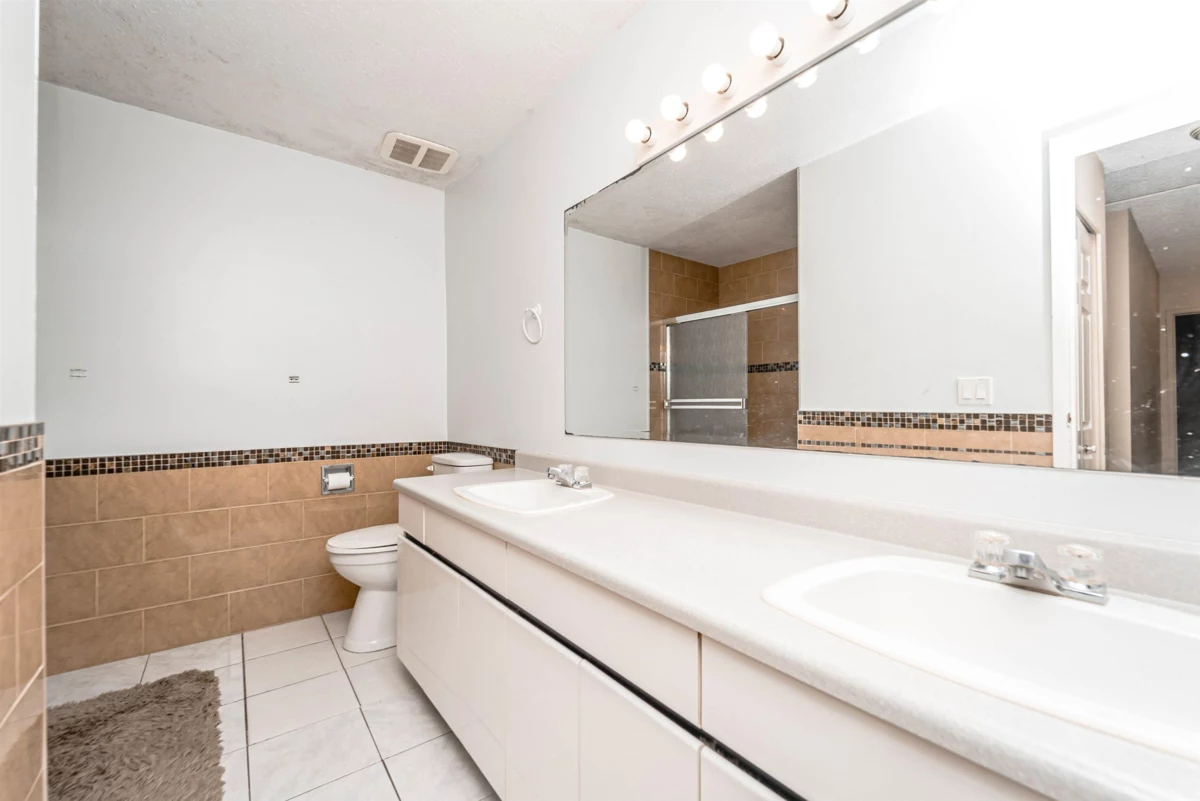 Garage Interior Photo of 31 3075 Trethewey Street, Abbotsford, BC