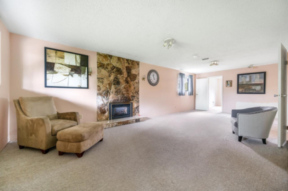 Breakfast Nook Photo of 6680 Coltsfoot Drive, Richmond, BC