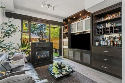 3792 Commercial Street, Vancouver, BC, Vancouver — Townhouse for sale