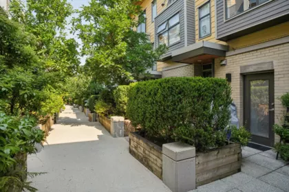3792 Commercial Street, Vancouver, BC, Vancouver — Townhouse for sale