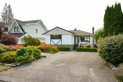 847 E 13th Street, North Vancouver, BC, North Vancouver — Single Family Residence for sale