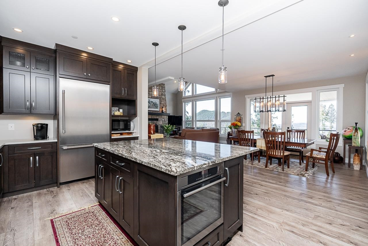 Breakfast Nook Photo of 12 37885 Bakstad Road, Abbotsford, BC