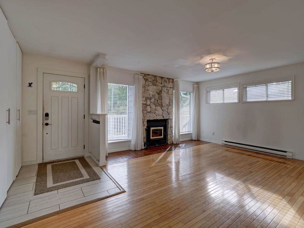 Office / Den Photo of 329 Burns Road, Gibsons, BC