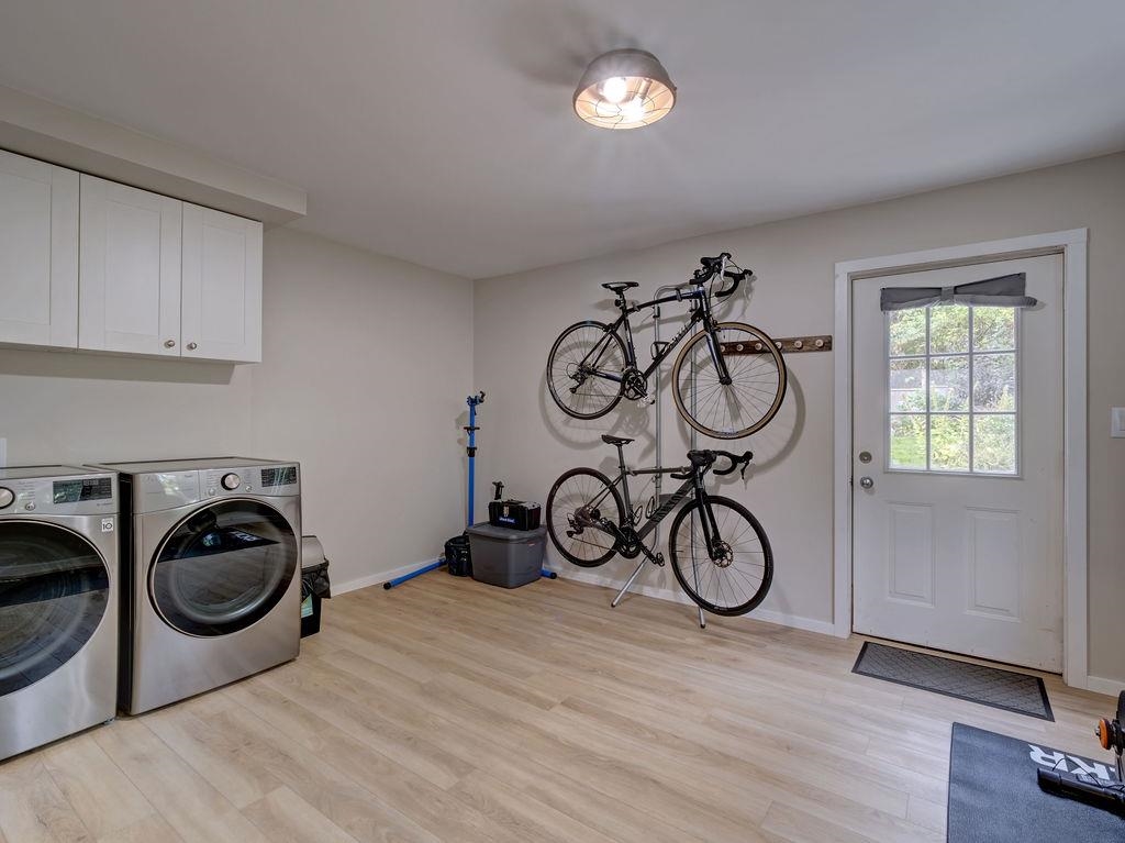 Outdoor Kitchen Photo of 329 Burns Road, Gibsons, BC