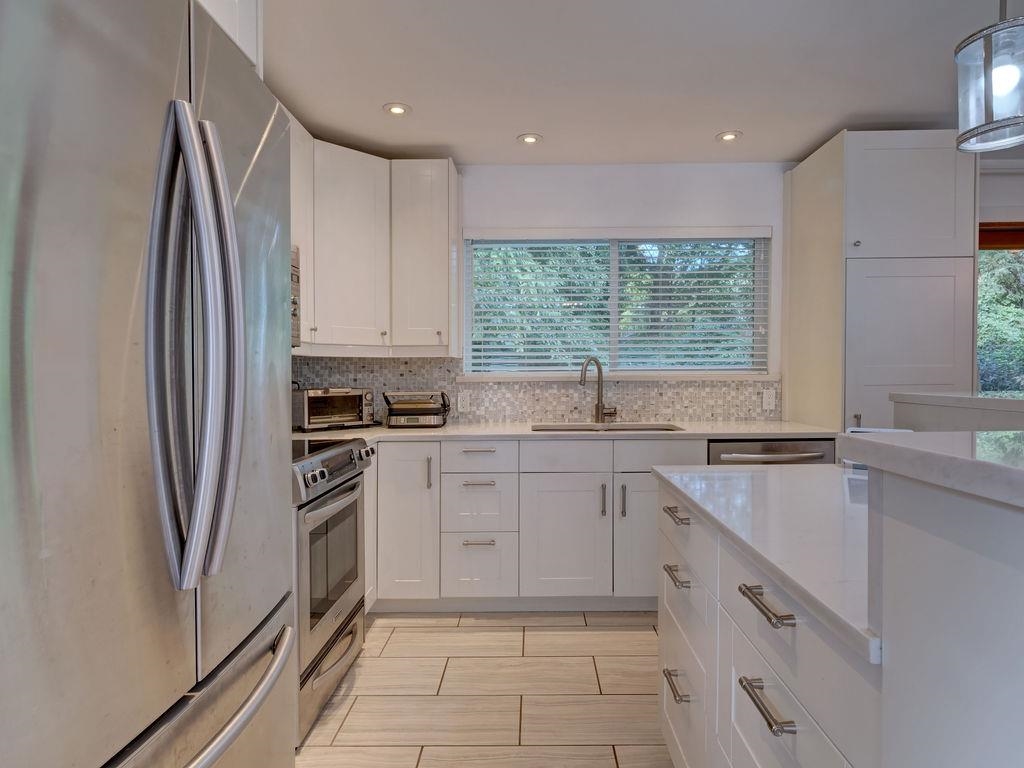 Primary Bathroom Photo of 329 Burns Road, Gibsons, BC