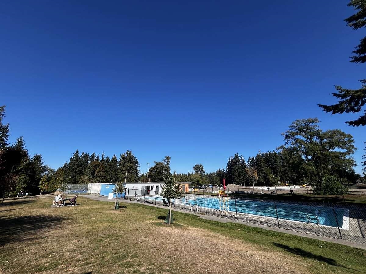 Office / Den Photo of 5 15355 26 Avenue, Surrey, BC