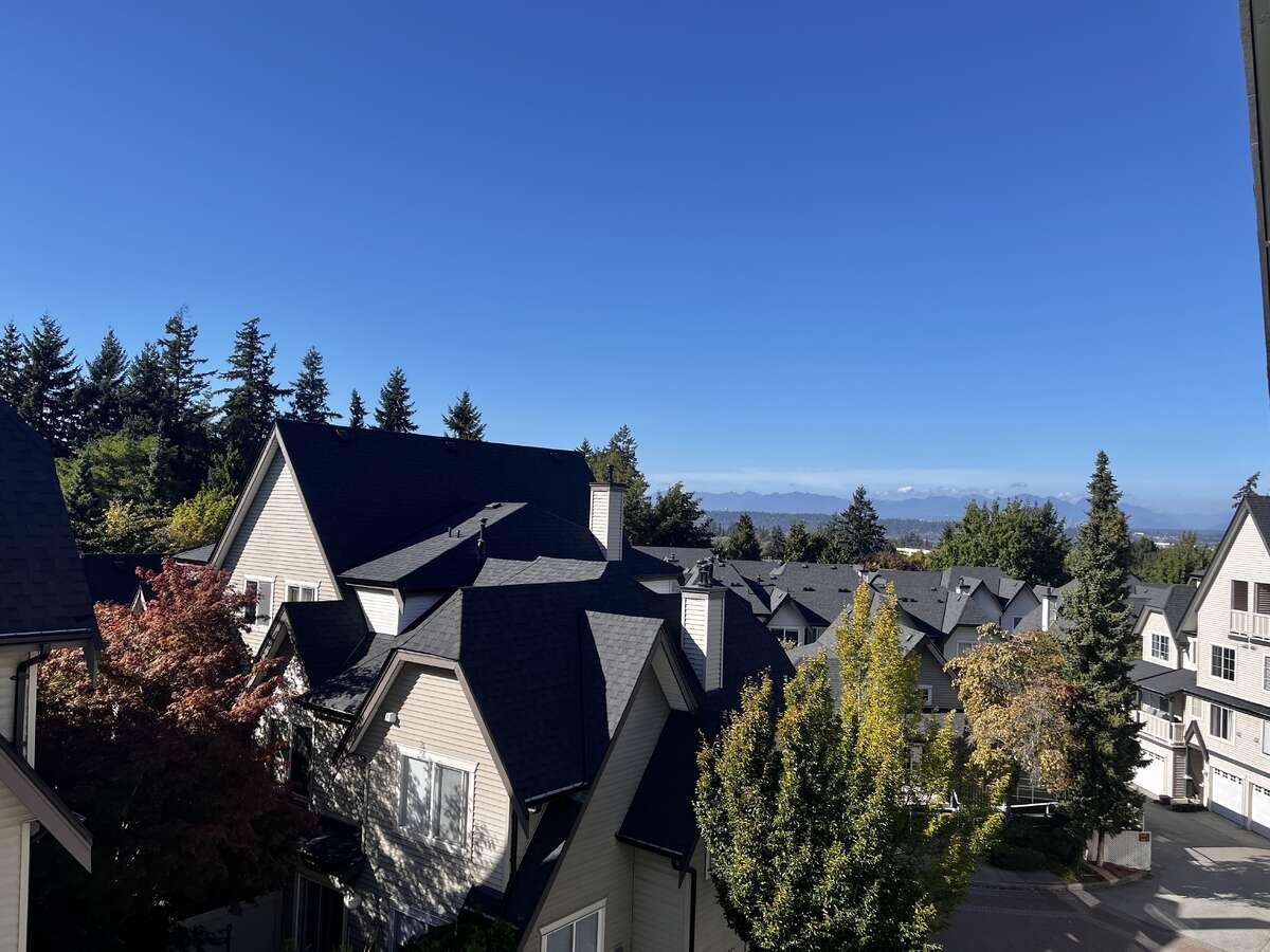 Powder Room Photo of 5 15355 26 Avenue, Surrey, BC