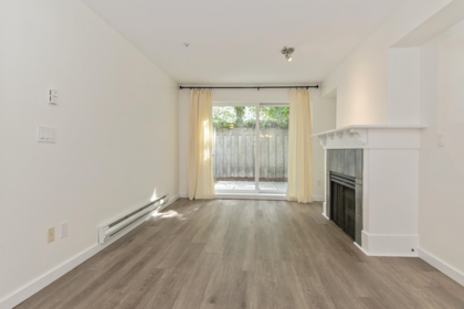 22 8890 Walnut Grove Drive, Langley, BC, Langley — Townhouse for sale