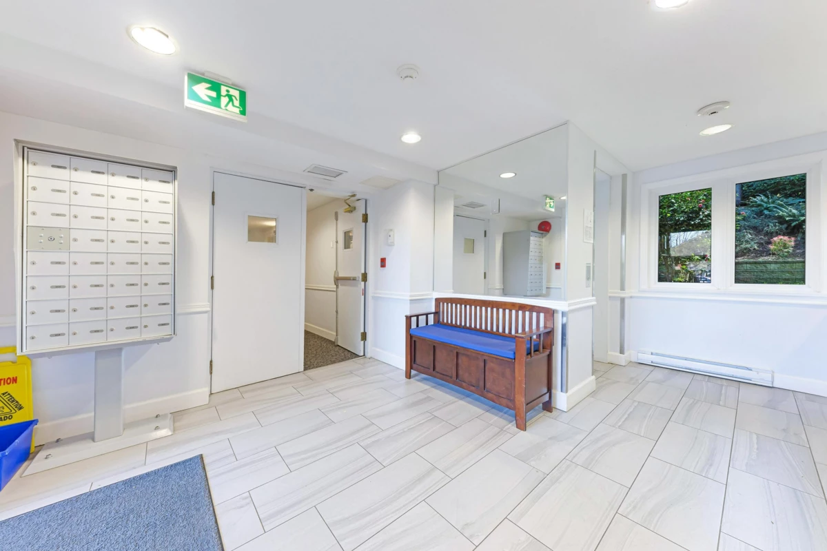 Office / Den Photo of 303 3950 Linwood Street, Burnaby, BC