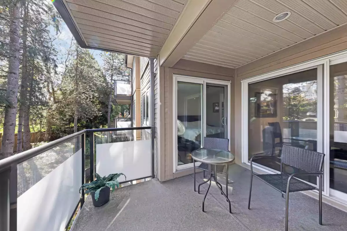 Powder Room Photo of 303 3950 Linwood Street, Burnaby, BC