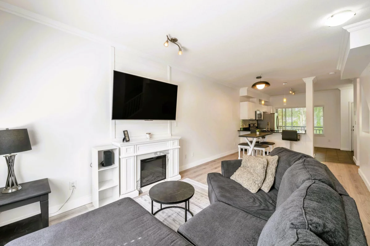 Family Room Photo of 193 18701 66th Avenue, Surrey, BC