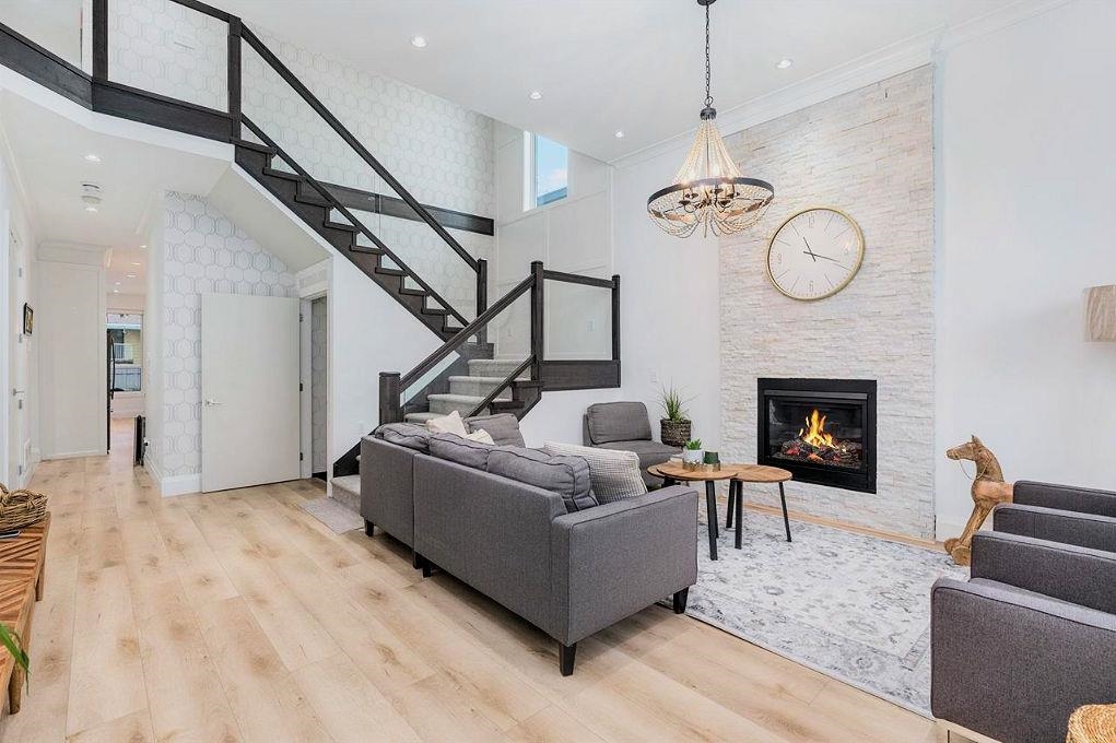 Family Room Photo of 11897 82 Avenue, Delta, BC