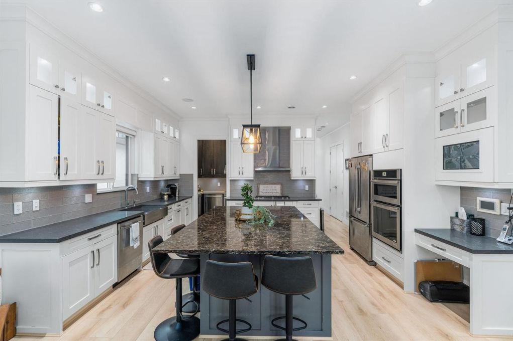 Kitchen Island Photo of 11897 82 Avenue, Delta, BC