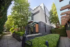 6106 Oak Street, Vancouver, BC