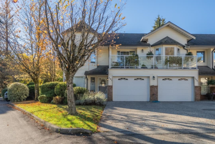 101 6841 138 Street, Surrey, BC, Surrey — Townhouse for sale