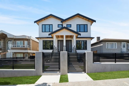 1 7361 Fraser Street, Vancouver, BC, South Vancouver — 5 bed half duplex for sale